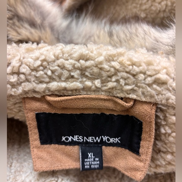 VINTAGE JONES NEW YORK SUEDE DUFFLE COAT - Picture 7 of 7